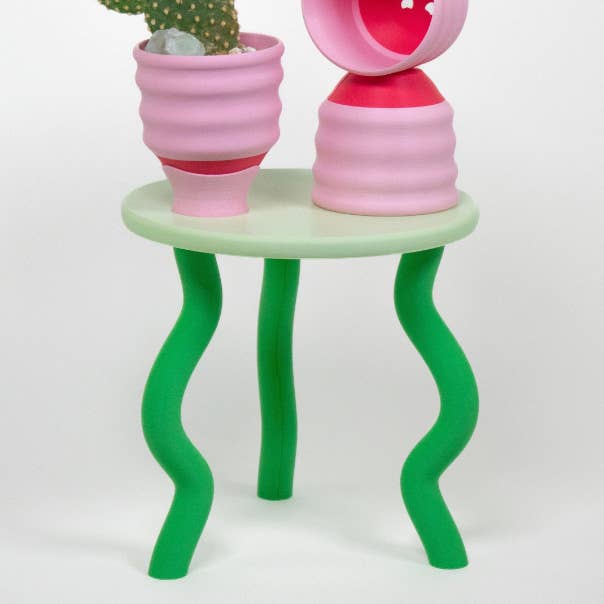 Wavy Plant Stand: Green