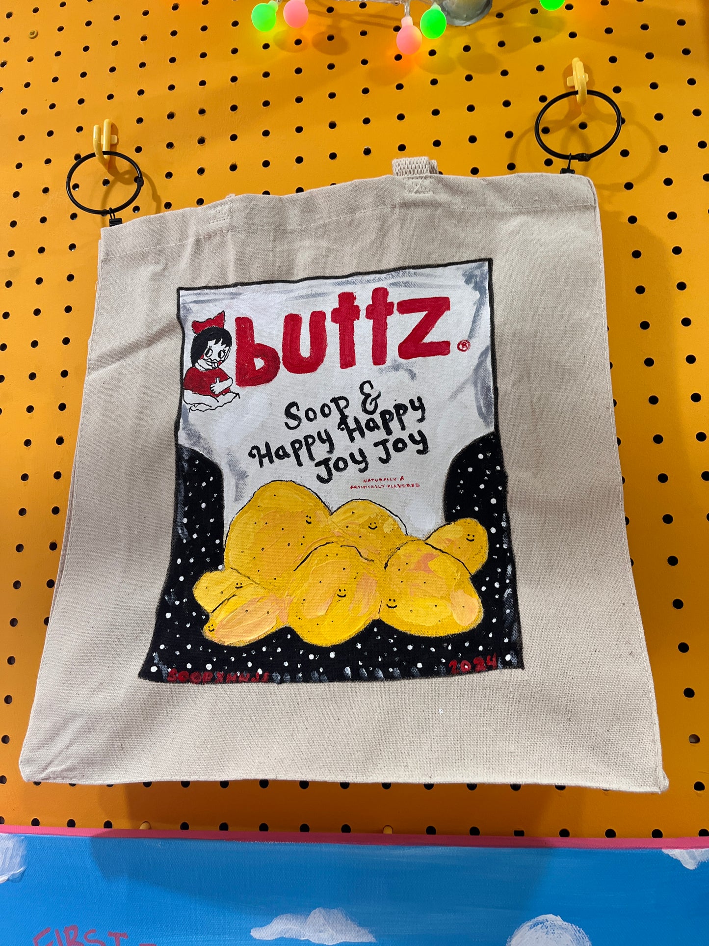 Soop Tote Bag: Butzz