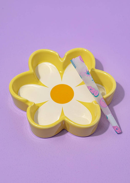 RETRO DAISY ASHTRAY