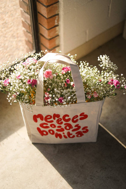 Mereces Cosas Bonitas Tote Bag