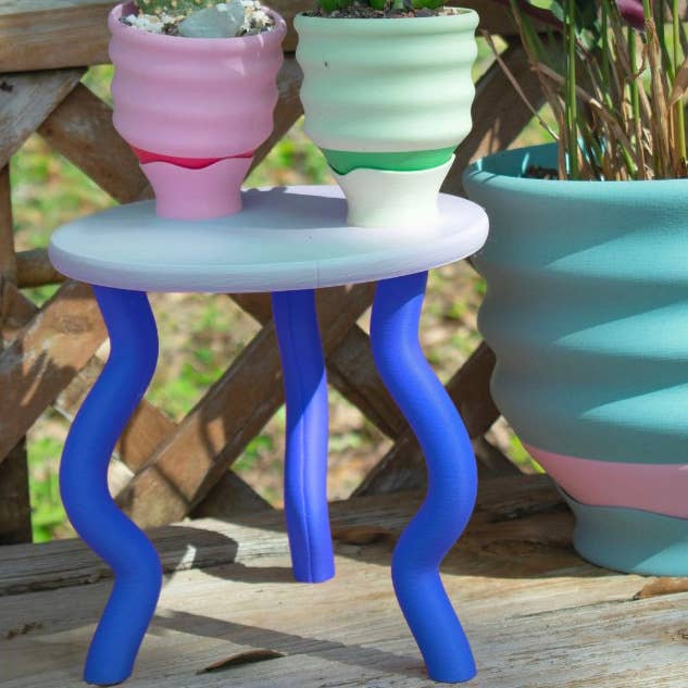 Wavy Plant Stand : Blue