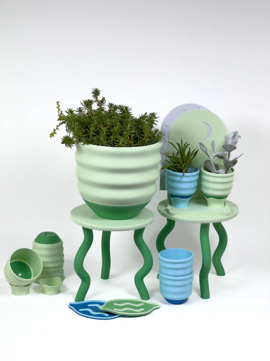 Wavy Plant Stand: Green